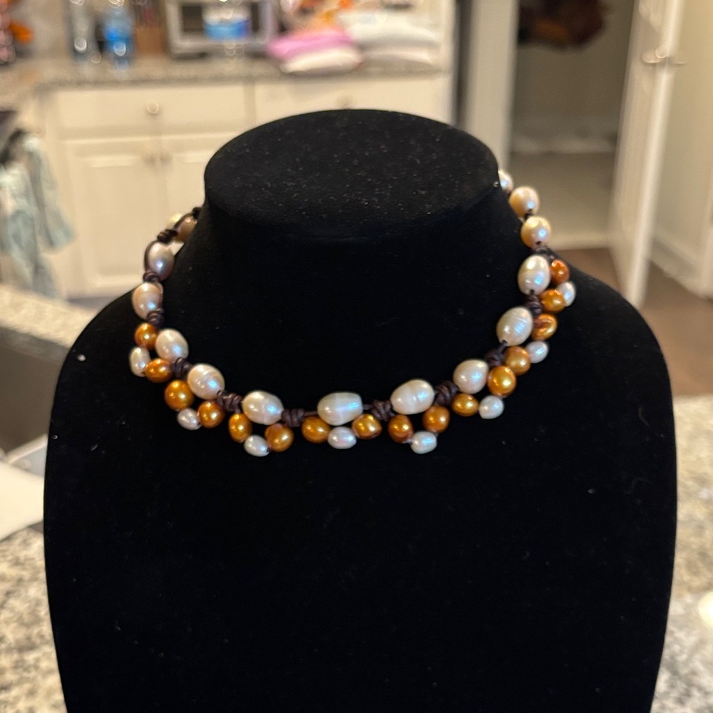 Lulu's Bronze and Cream Beaded Pearl Twist Necklace